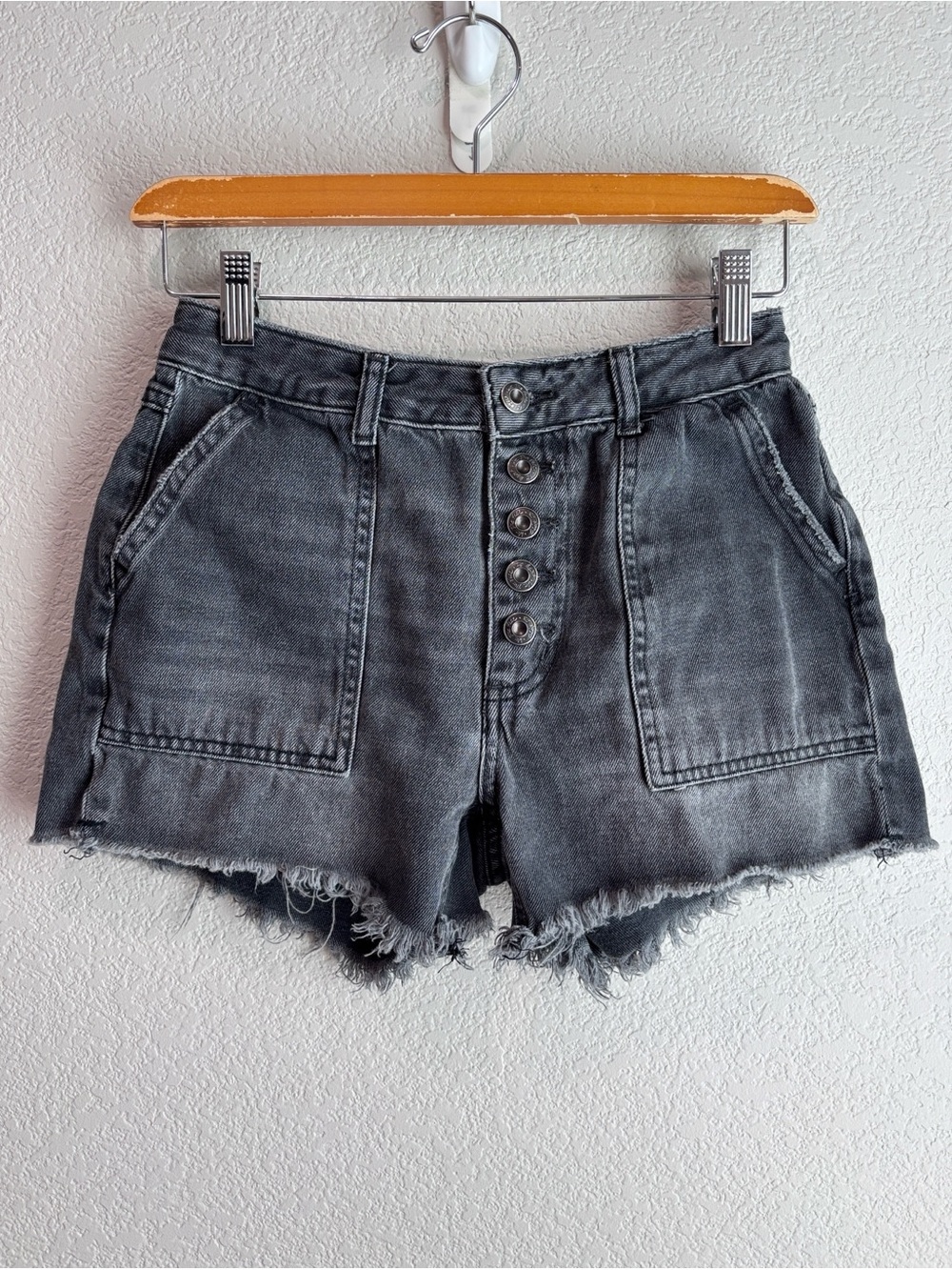 Free People Jesse Carpenter Black Jean Shorts We The Free Women’s Size 25 Waist